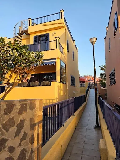 Casa Mediterraneo - Triplex - Bahia Meloneras contacts